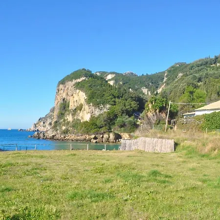 Willa Beach Villa Ampelaki - Ampelaki Beach, Paleokastritsa, Corfu *