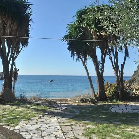 Beach Villa Ampelaki - Ampelaki Beach, Paleokastritsa, Corfu *